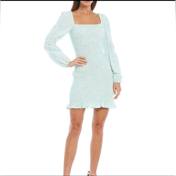 Gianni Bini Tally Long Sleeve Floral Square Neck Smocked Mini Dress NWT - Picture 1 of 10